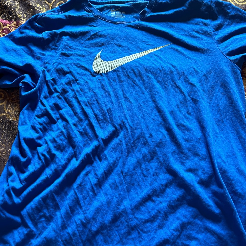 Mens Nike tshirt